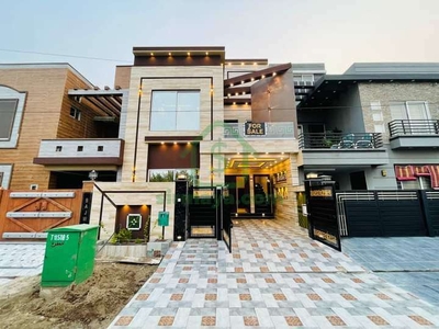 5 Marla Modern House For Sale In Bahria Town Lahore