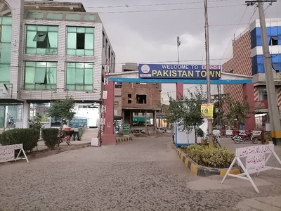 Stunning 600 Square Feet Commercial Plot In Pakistan Town - Phase 1 Available