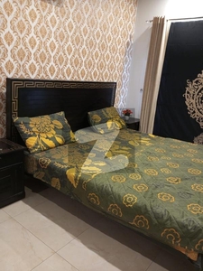 1 BED FULLY LUXURY AND FURNISH IDEAL LOCATION EXCELLENT FLAT FOR RENT IN BAHRIA TOWN LAHORE Bahria Town Sector C