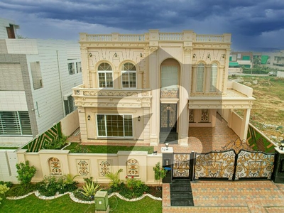 10 MARLA BRAND NEW HOUSE FOR SALE NEAR TO PARK DHA Phase 7