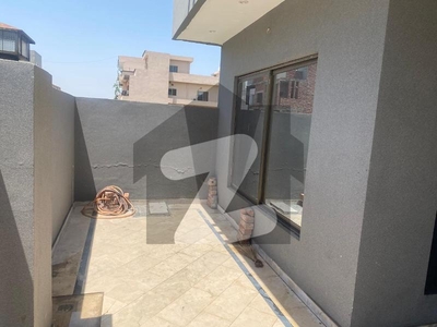 10 MARLA BRAND NEW LOWER PORTION AVAILABLE FOR RENT IN LDA AVENUE LDA Avenue