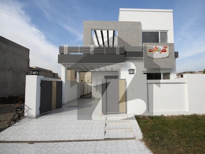 10 MARLA BRAND NEW MODERN DESIGNED BUNGALOW WITH BASEMENT FOR SALE PRIME LOCATION IN DHA PHASE 7 DHA Phase 7