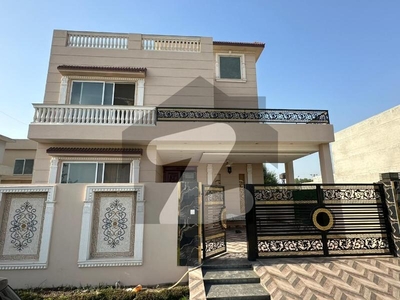 10 MARLA HOUSE AVAILABLE FOR SALE IN KHAYABAN-E-AMIN BLOCK L Khayaban-e-Amin Block L