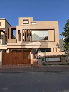 10 Marla House For Sale At Very Ideal Location In Bahria Town Lahore Bahria Town Rafi Block
