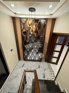 10 Marla House is Available for Rent in bahria town Lahore. Bahria Town Jasmine Block