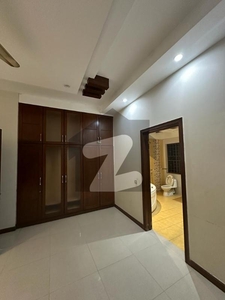 10 Marla Lower Portion For Rent In DHA Phase 8 Ex Air Avenue DHA Phase 8 Block R