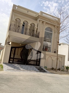 1OO % Original Add Near Park Brand New Top Class 5 Marla Palace For Sale DHA 9 Town