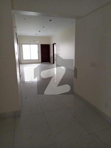 3 Bed DD 1800sqft net area Apartment for sale The Court Regency
