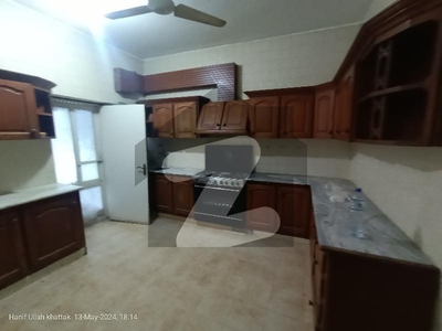 3 bedrooms & 3 bathrooms ground portion for rent in G10 G-10