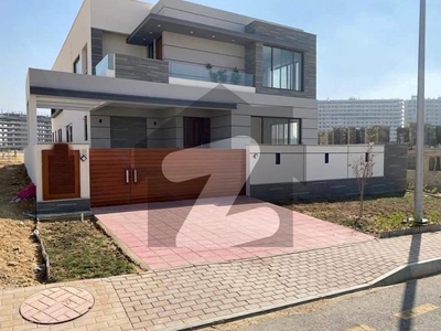 5 Bedrooms Luxury Villa for Sale in Bahria Town Precinct 4 Bahria Town Precinct 4