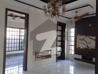 5 MARLA BRAND NEW FULL HOUSE FOR RENT IN JINNAH BLOCK BAHRIA TOWN LAHORE Bahria Town Jinnah Block