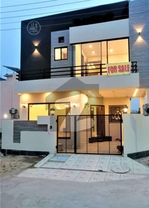 5 MARLA MODERN DESIGN HOUSE AVAILABLE FOR SALE IN DHA 9 TOWN IN VERY LOW PRICE DHA 9 Town Block D