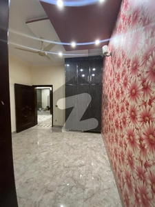 5 MARLA NEWLY RENOVATED SLIGHTLY USED DOUBLE STORY HOUSE IS AVAILABLE FOR SALE WITH MODERN AMENITIES IN PRIME LOCATION OF LAHORE Gulshan-e-Lahore
