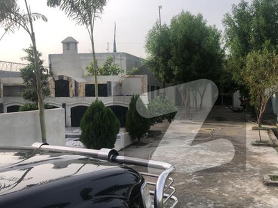 9 Kanal Farm House Is Available For Sale On Bedian Road Lakhoki Stop Lahore Bedian Road
