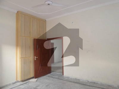 950 Square Feet Flat In E-11 Of E-11 Is Available For rent E-11
