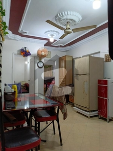 Ground Floor Flat For Sale 3 Bed DD Gulshan-e-Iqbal Block 13/D-3