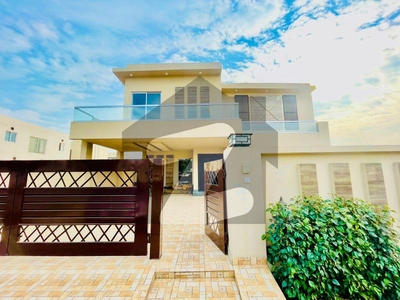 ONE KANAL BEAUTIFUL HOUSE AVAILABLE FOR RENT IN DHA DEFANCE DHA Phase 4