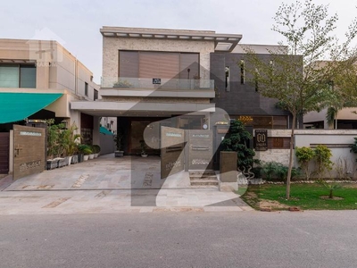 TOP OF LINE MODERN DESIGN SLIGHTLY USED HOUSE AVAILABLE FOR SALE DHA Phase 5