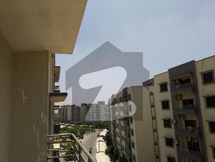 10 MARLA 3 BEDROOMS APARTMENT AVAILABLE FOR SALE Askari 11 Sector B