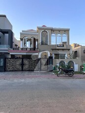 10 Marla Slightly Use Like Brand New Lavish House For Sale In Sector C LDA Approved Near Country Club & Al Fatah Store Demand 4.10 Crore Bahria Town Tulip Block
