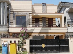 10 Marla Used Home For Sale On Investor Rate Bahria Town Phase 8 Block H