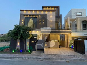 10.88 Marla Brand New , Ultra Modern House , For Sale , Super Hot Location , Near To Commercial Hub , Food Court , Deal Done With Owner Meeting , A+ Construction , Double Height Lobby , Next Generation Elevation, Demand 4.7 Bahria Town Shershah Block
