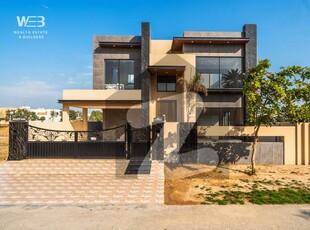 Beautiful Modern Elevation Designed 1 Kanal House in Block N DHA phase 6 for Sale DHA Phase 6