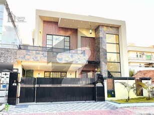 Designer 10 Marla Front Open House Bahria Town Phase 7