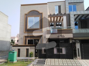 Facing Park 5 Marla New House For Sale In AA Block Bahria Town Bahria Town Sector D