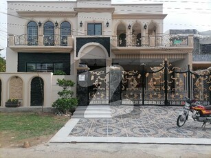 Gorgeous Corner 20 Marla House For sale Available In Wapda Town Phase 1 - Block B Wapda Town Phase 1 Block B