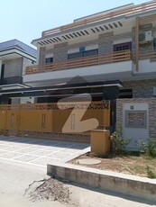 I-8/3. 40x80 luxury Ground portion near kachnar park near markeet more portions available for rent I-8/3