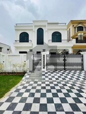 Looking For A On Excellent Location House In Lahore Central Park Block A