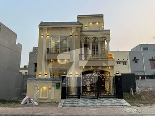 Luxurious Designer 5 Marla brand new House For Sale in Bahria Town Lahore Bahria Town Sector E