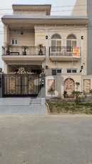 On Excellent Location 5 Marla House available for sale in Central Park - Block E, Lahore Central Park Block E