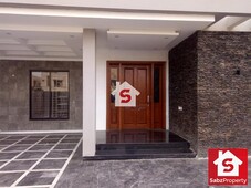 3 Bedroom Lower Portion For Sale in Lahore