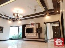 5 Bedroom House To Rent in Lahore