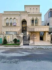 10 Marla Luxury House is Available for Sale in bahria town Lahore Bahria Town Quaid Block