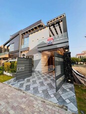 5 Marla Luxury House is Available for Sale in bahria town Lahore Bahria Town Sector D