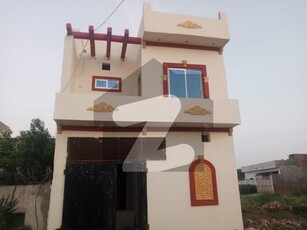 Centrally Located Facing Park House In Kahna Nau Market Is Available For sale Kahna Nau Market