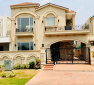 1 Kanal House for Sale in Lahore Phase-8 Block V,