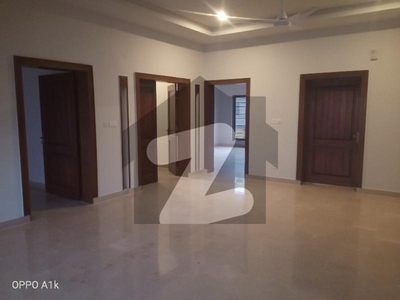 1 Kanal Beautiful House Nice Location Margalla Fece Upper Portion Available For Rent In D 12/1 D-12