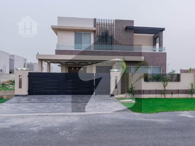 1 Kanal Most Luxurious Eye Catching Bungalow For Sale DHA Phase 6 Block J