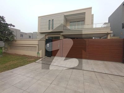 1 Kanal Slightly Used Bungalow with Basement is available for sale in DHA phase 3 DHA Phase 3
