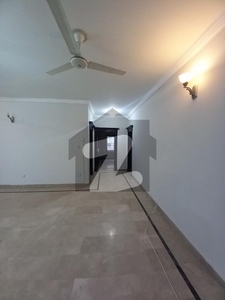 1 Kanal Uper Portion Available For Rent In E-11/4 E-11/4
