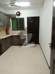 10 Marla 3 bed Apartment is Available for Sale in askari 11 Lahore Askari 11
