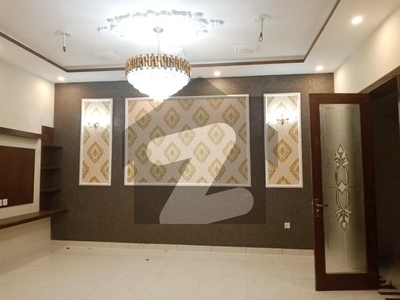 10 Marla Beautiful Corner House Available For Sale Wapda Town Phase 1 Block H3