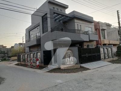 10 Marla Beautifully Designed House For Sale At Wapda Town Lahore Wapda Town