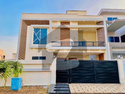 10 Marla Brand New Beautiful House For Sale Royal Orchard