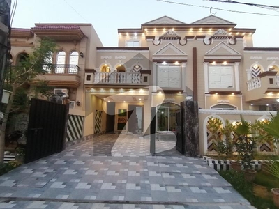 10 Marla Brand New D/S House For Sale In Nasheman-E-Iqbal Phase 2 College Road Lahore Nasheman-e-Iqbal Phase 2