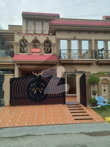 10 Marla Brand New House For Sale At Affordable Price And Direct Meetings With Owner Johar Town